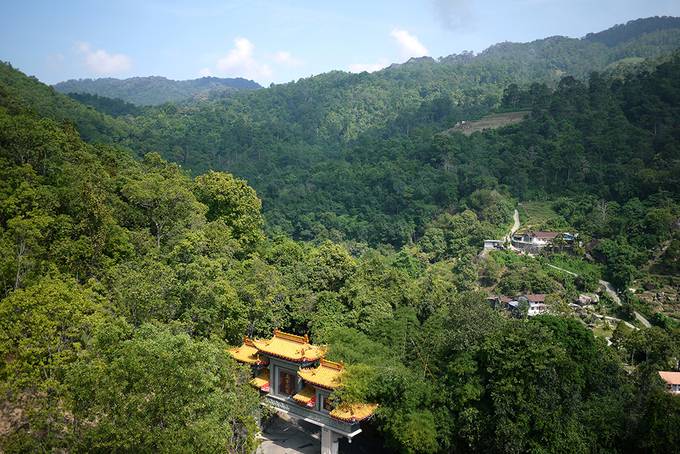 view of the mountains