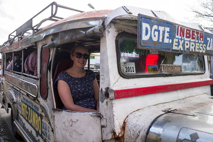 Alice in a jeepney